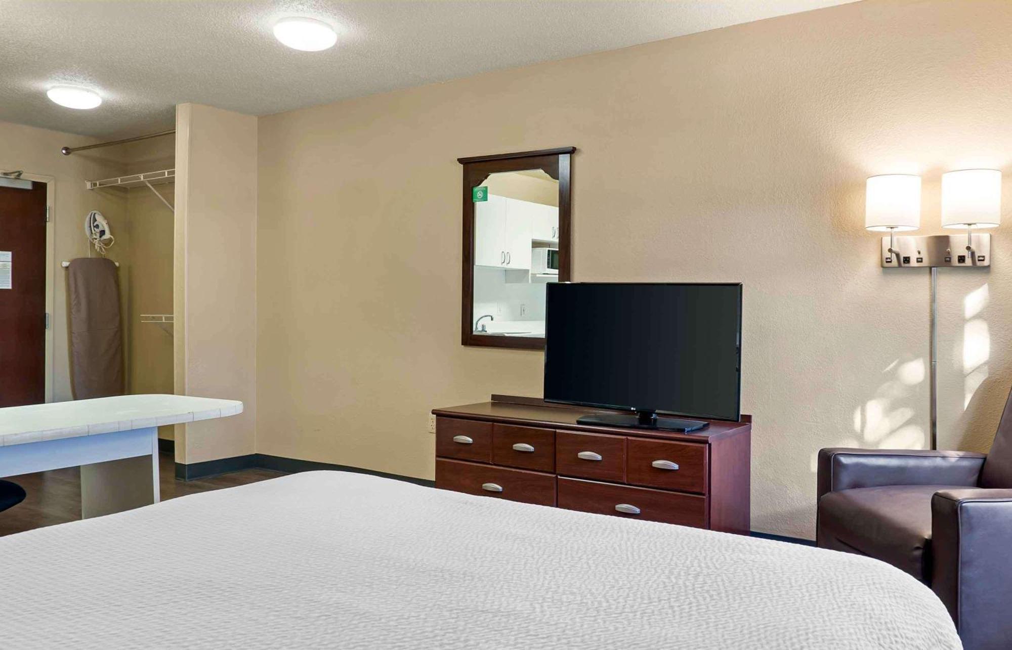 Extended Stay America Select Suites - Detroit - Novi - Haggerty Road Northville Exterior foto